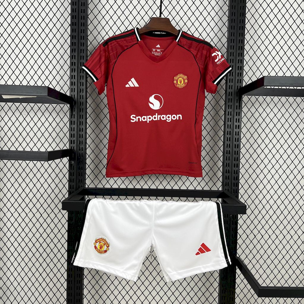 Manchester United Bruno Fernandes 8 Kids Home Soccer Jersey 2025-2026