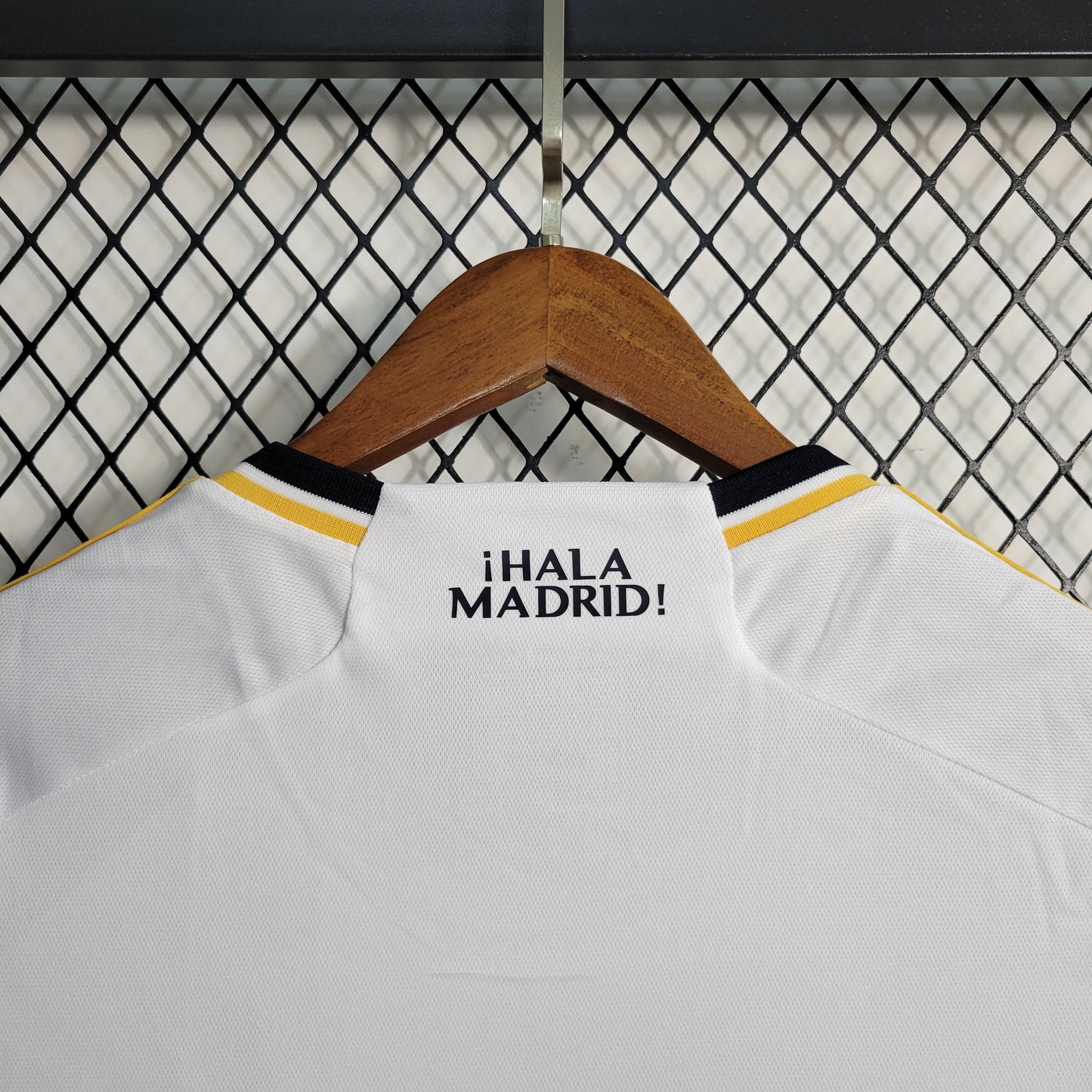 Real Madrid Luka Modric 10 Home Soccer Jersey 2023/24