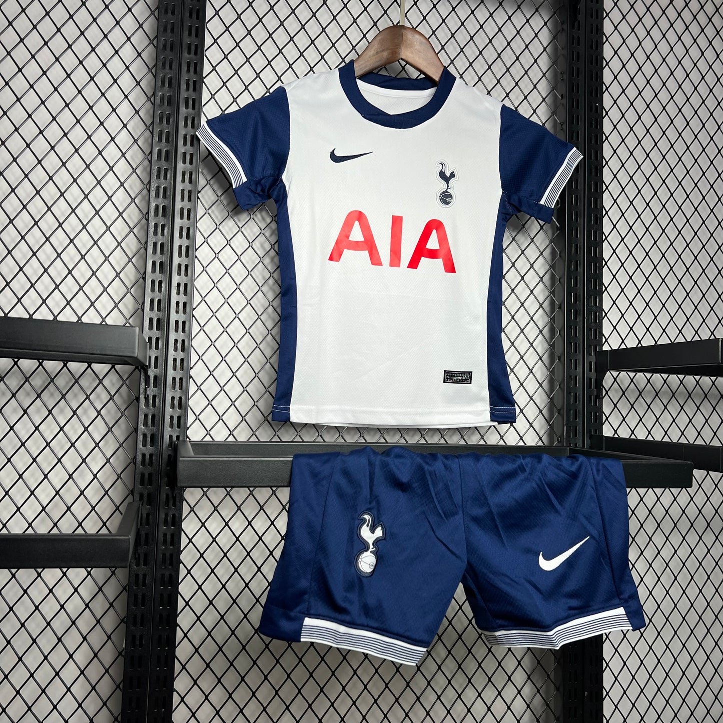 Tottenham Hotspur Harry Kane 10 Kids Home Soccer Jersey 2024/25