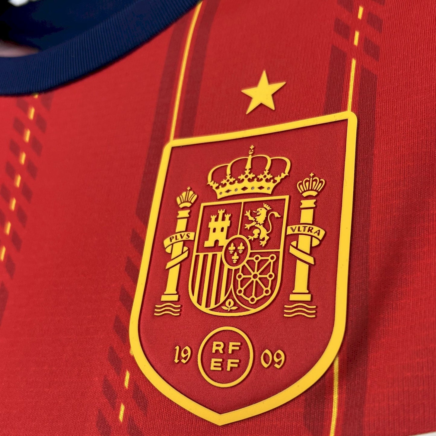 Spain Fermín López 19 Home Soccer Jersey World Cup 2026