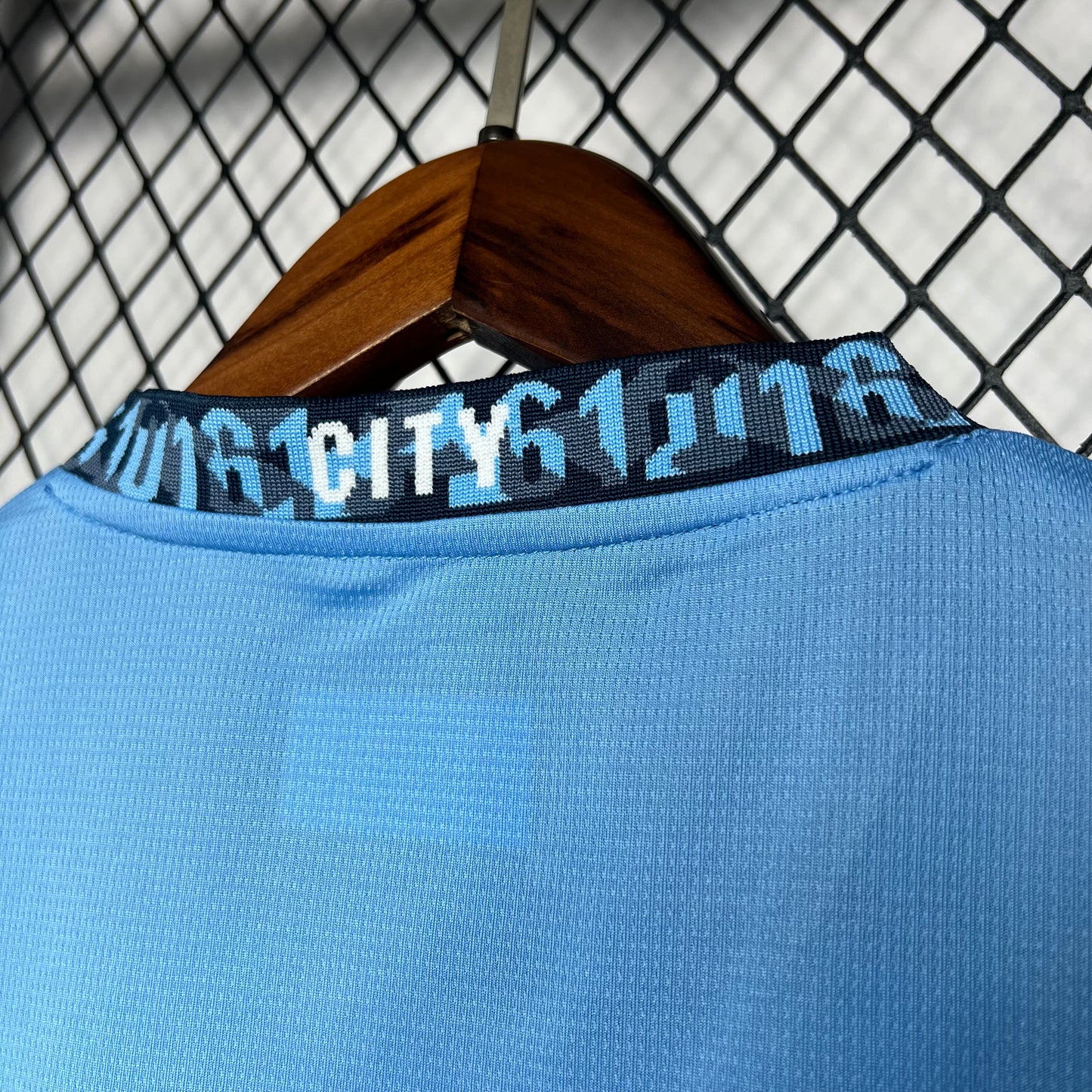 Manchester City Julián Álvarez 19 Home Soccer Jersey 2024/25