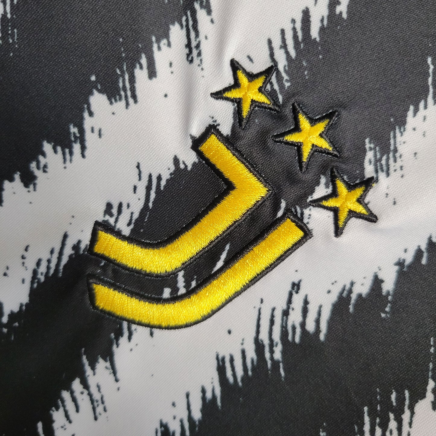 Juventus Cristiano Ronaldo 7 Home Soccer Jersey 2023/24