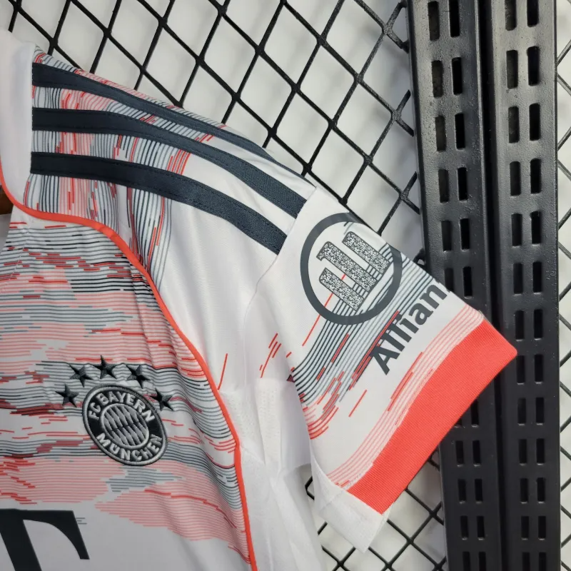 Bayern Munich Michael Olise 17 Women's Away Soccer Jersey 2025-2026