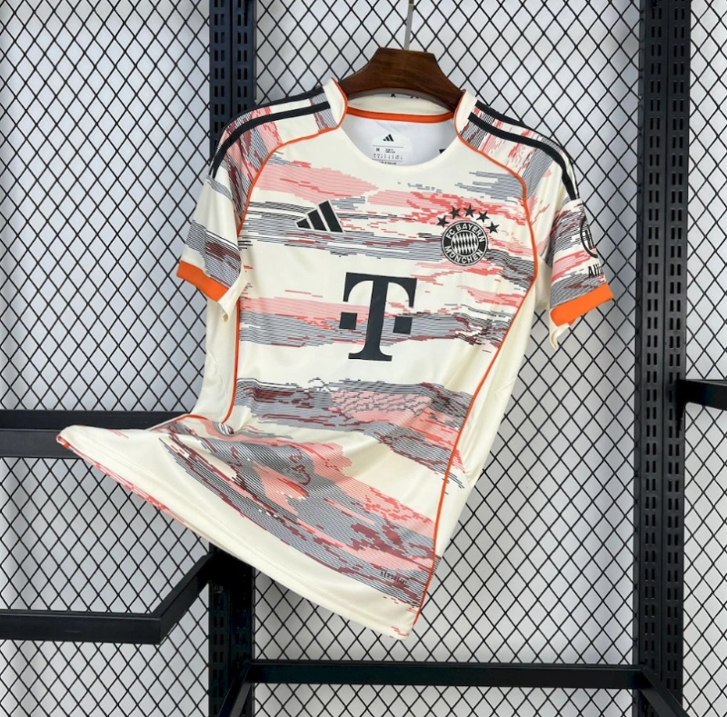 Bayern Munich Michael Olise 17 Away Soccer Jersey 2025-2026