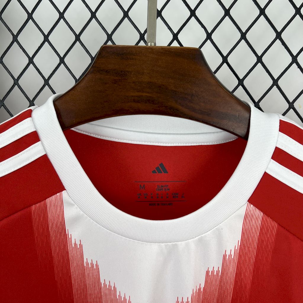 Bayern Munich Harry Kane 9 Home Soccer Jersey 2025-2026