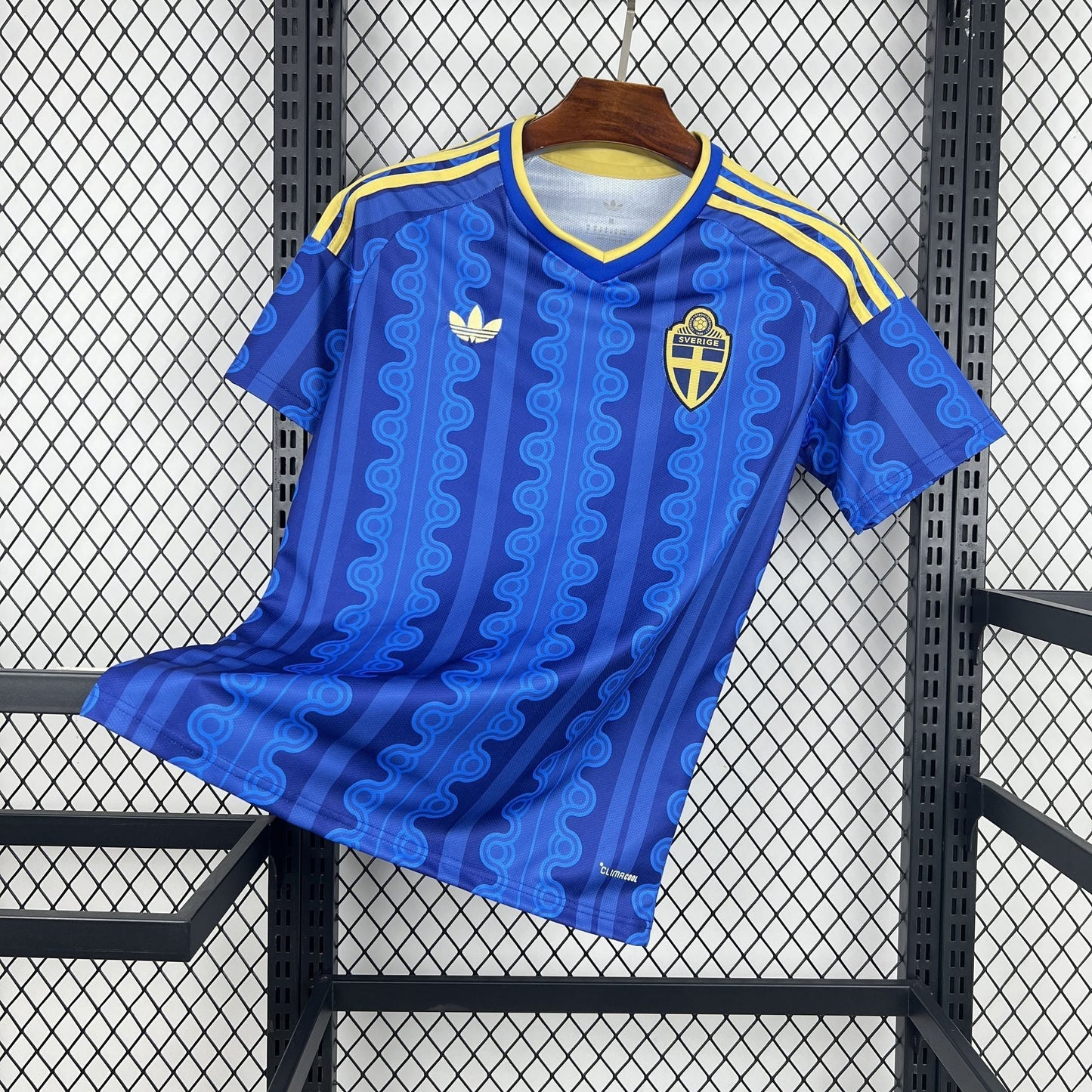 Sweden Anthony Elanga 11 Away Soccer Jersey World Cup 2026