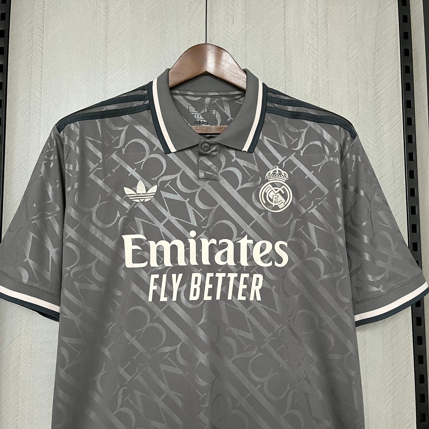 Real Madrid Federico Valverde 8 Third Soccer Jersey 2024/25