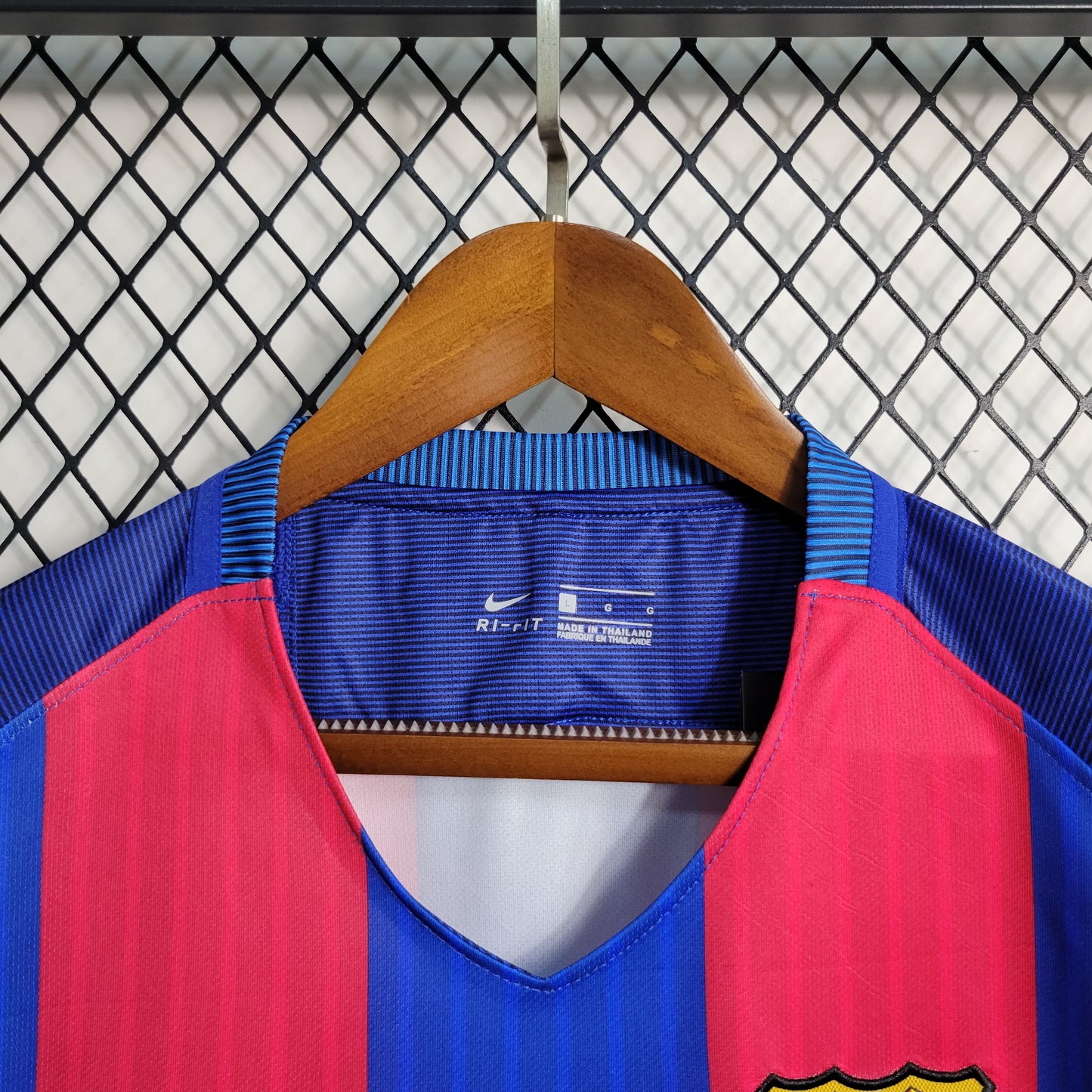 FC Barcelona Lionel Messi 10 Home Retro Soccer Jersey 2016-2017