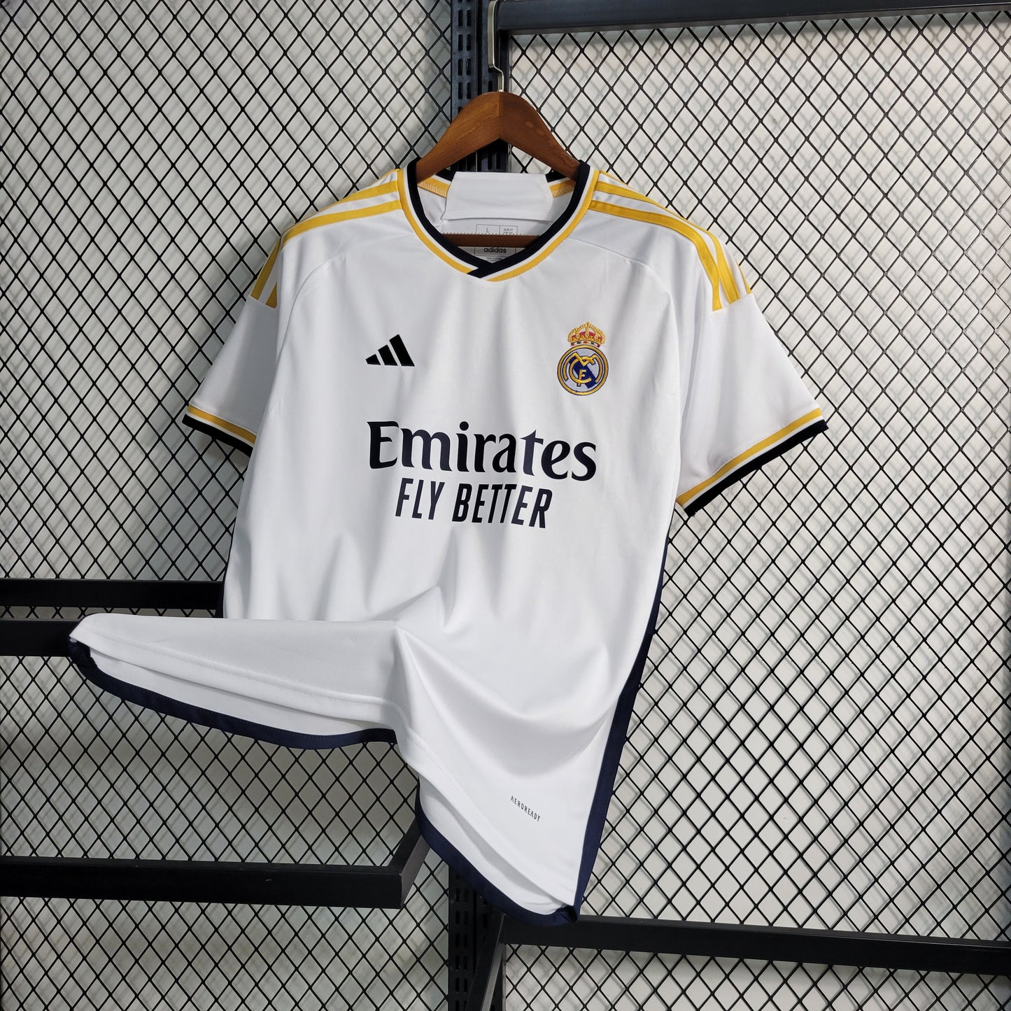 Real Madrid Federico Valverde 15 Home Soccer Jersey 2023/24