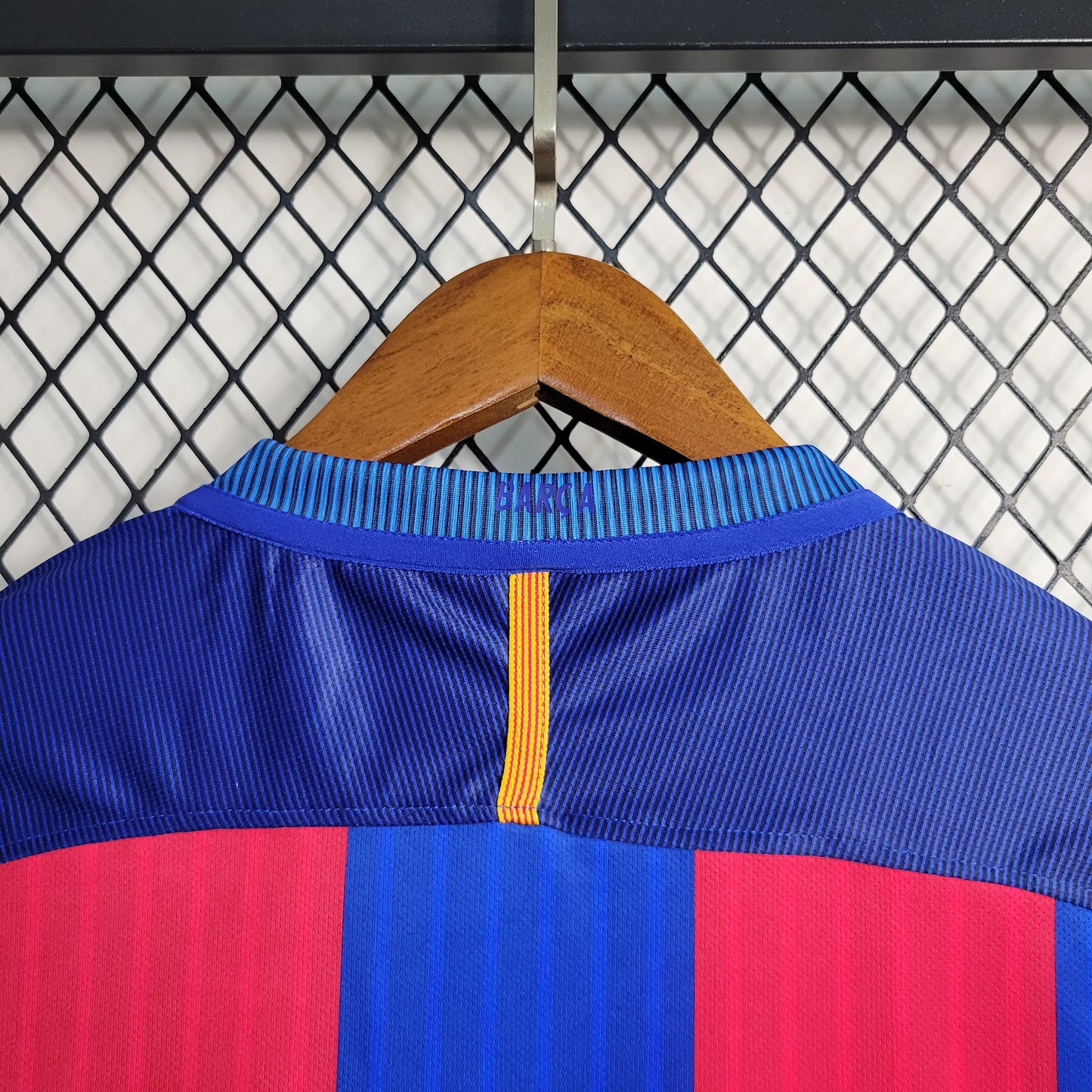 FC Barcelona Lionel Messi 10 Home Retro Soccer Jersey 2016-2017