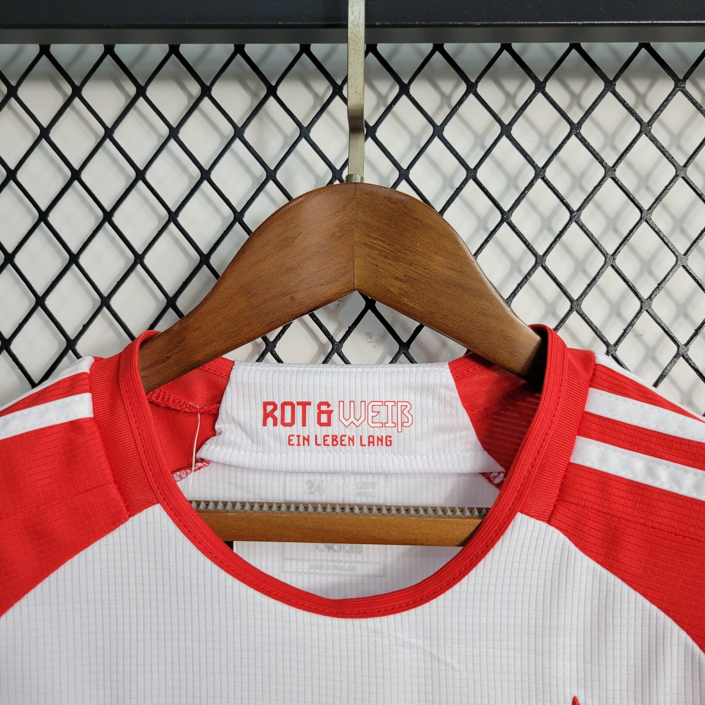 Bayern Munich Harry Kane 9 Kids Home Soccer Jersey 2023/24