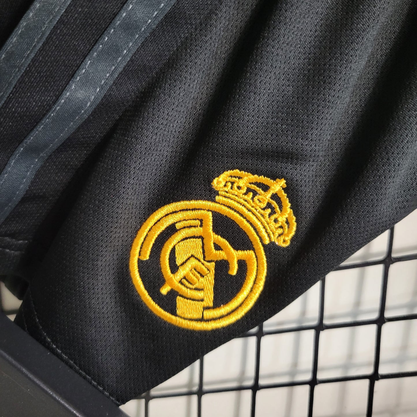 Real Madrid Federico Valverde 15 Third Kids Soccer Jersey 2023/24