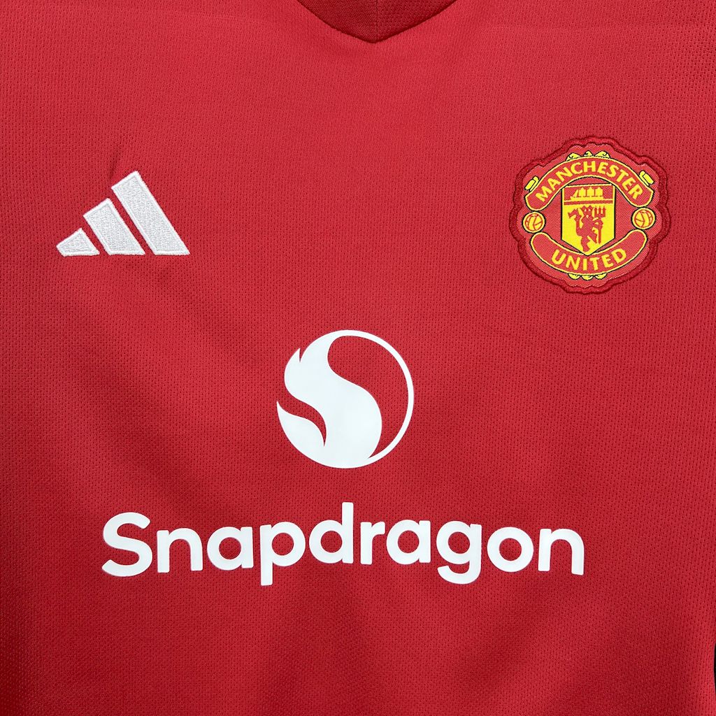 Manchester United Bruno Fernandes 8 Kids Home Soccer Jersey 2025-2026