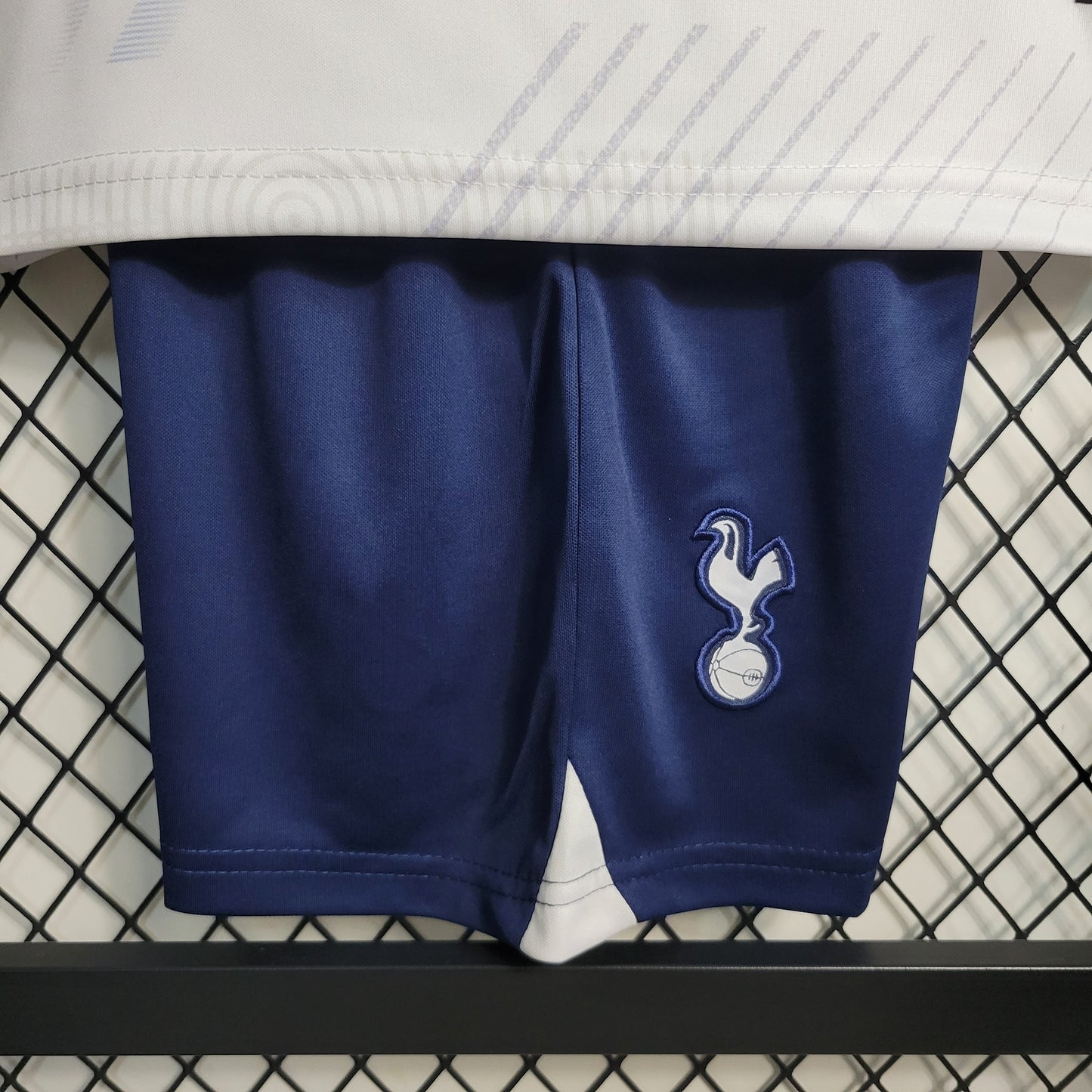 Tottenham Hotspur Harry Kane 10 Kids Home Soccer Jersey 2023/24