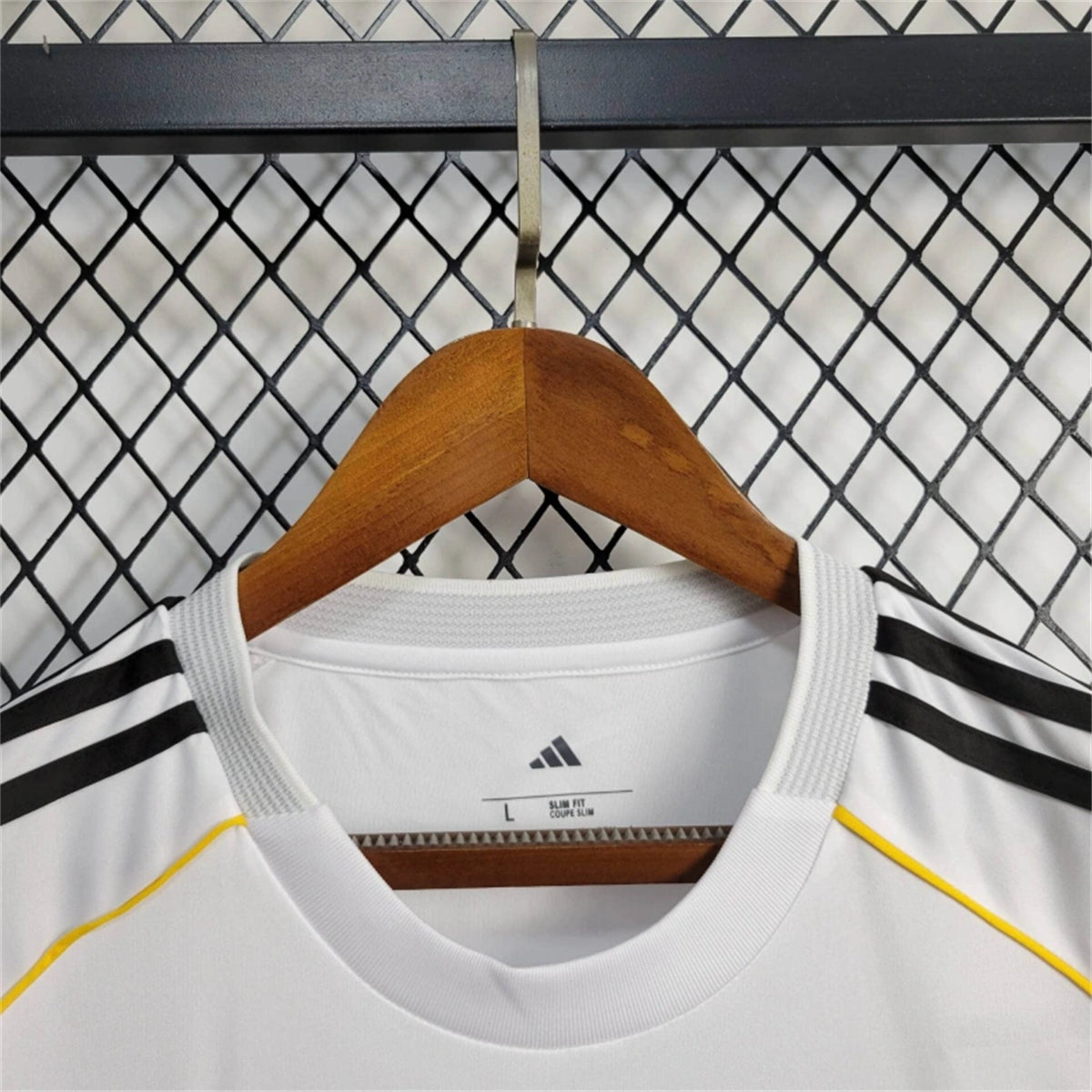 Real Madrid Kylian Mbappé 10 Home Soccer Jersey 2025-2026