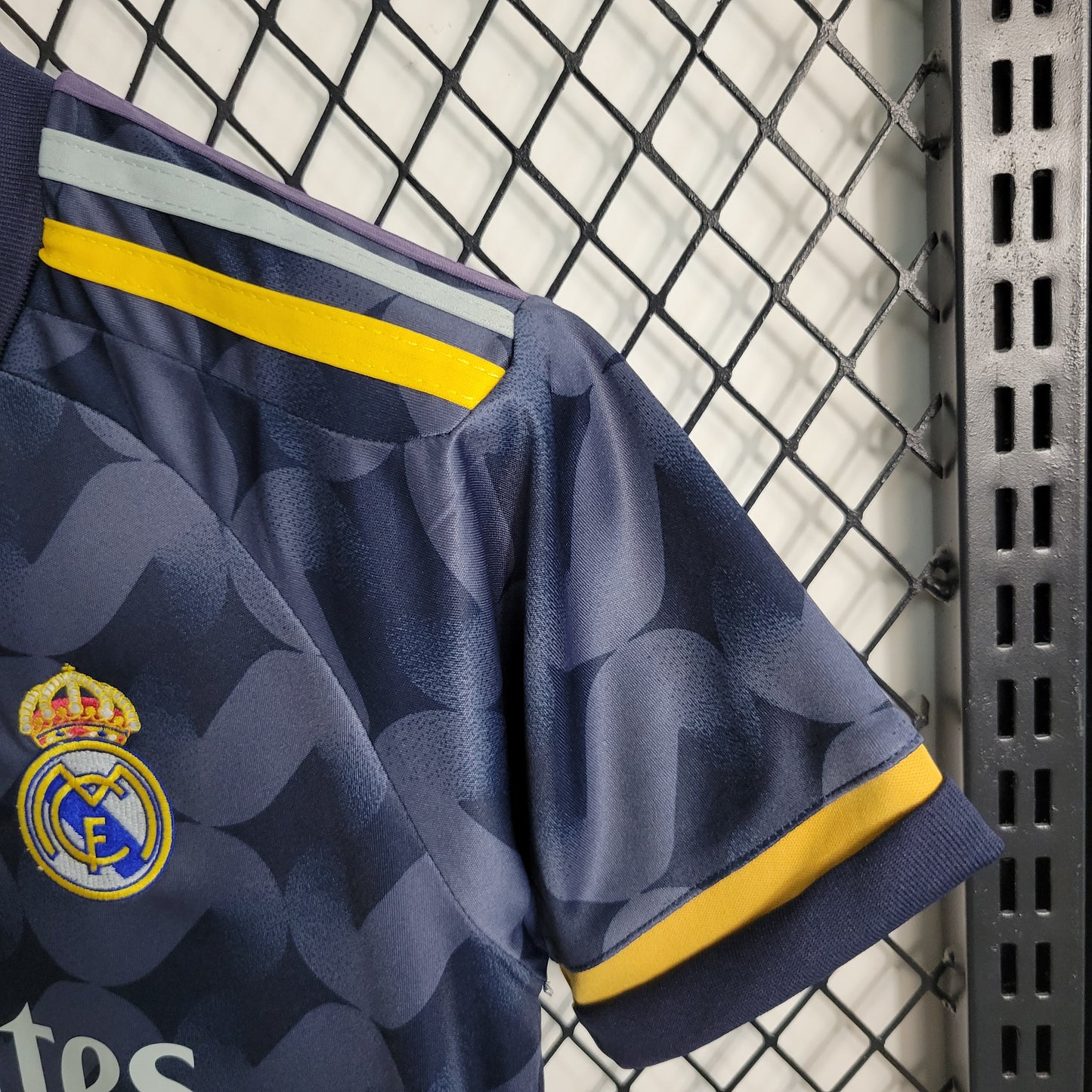 Real Madrid Jude Bellingham 5 Kids Away Soccer Jersey 2023/24