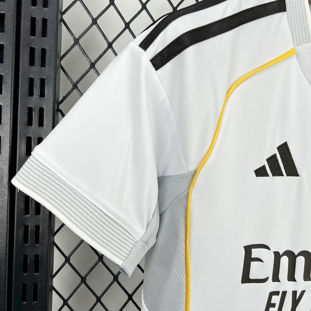 Real Madrid Kylian Mbappé 10 Kids Home Soccer Jersey 2025-2026