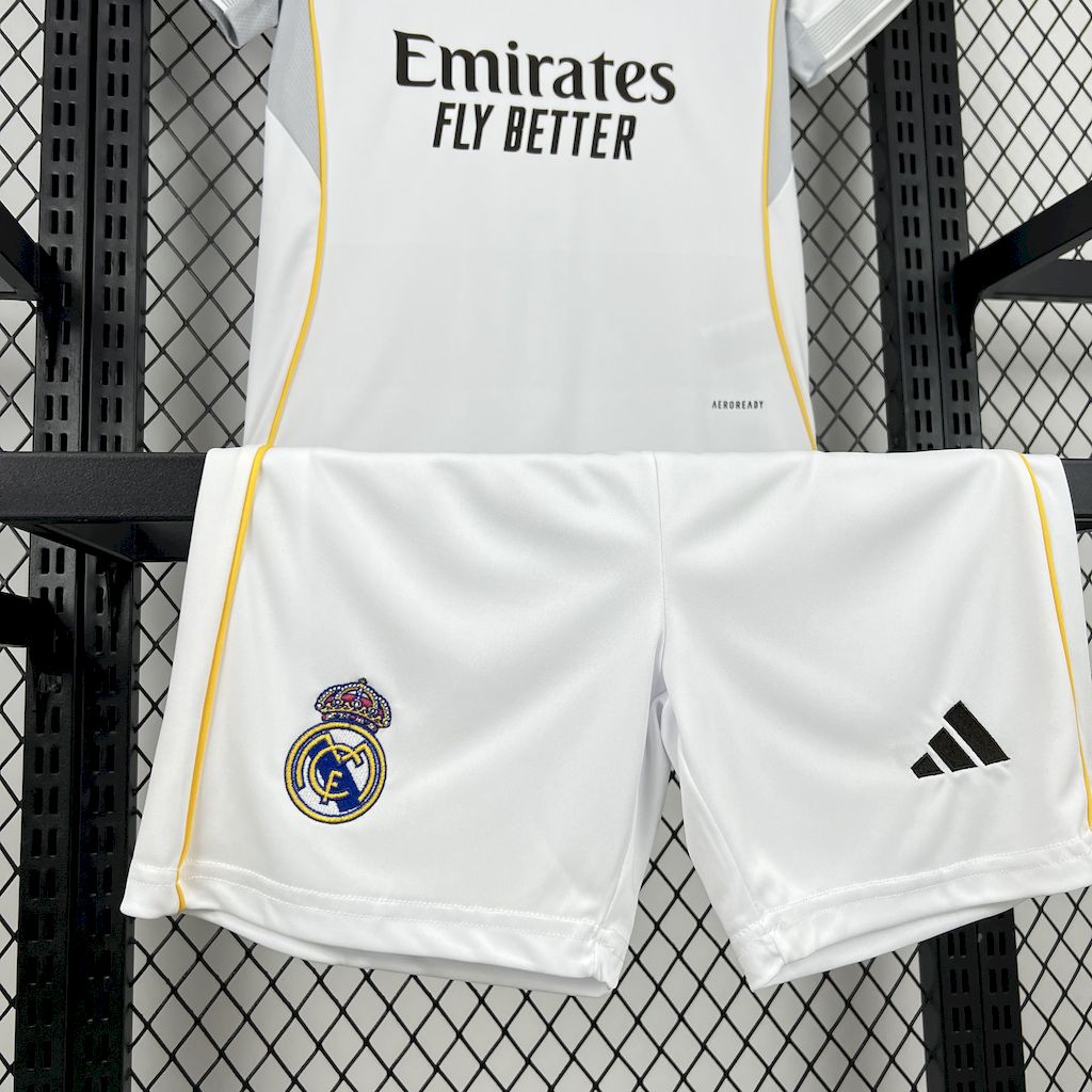 Real Madrid Kylian Mbappé 10 Kids Home Soccer Jersey 2025-2026