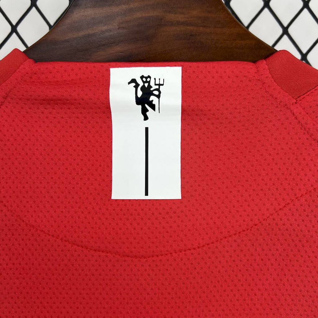 Manchester United Cristiano Ronaldo 7 Retro Long Sleeve Home Soccer Jersey 2007-2008