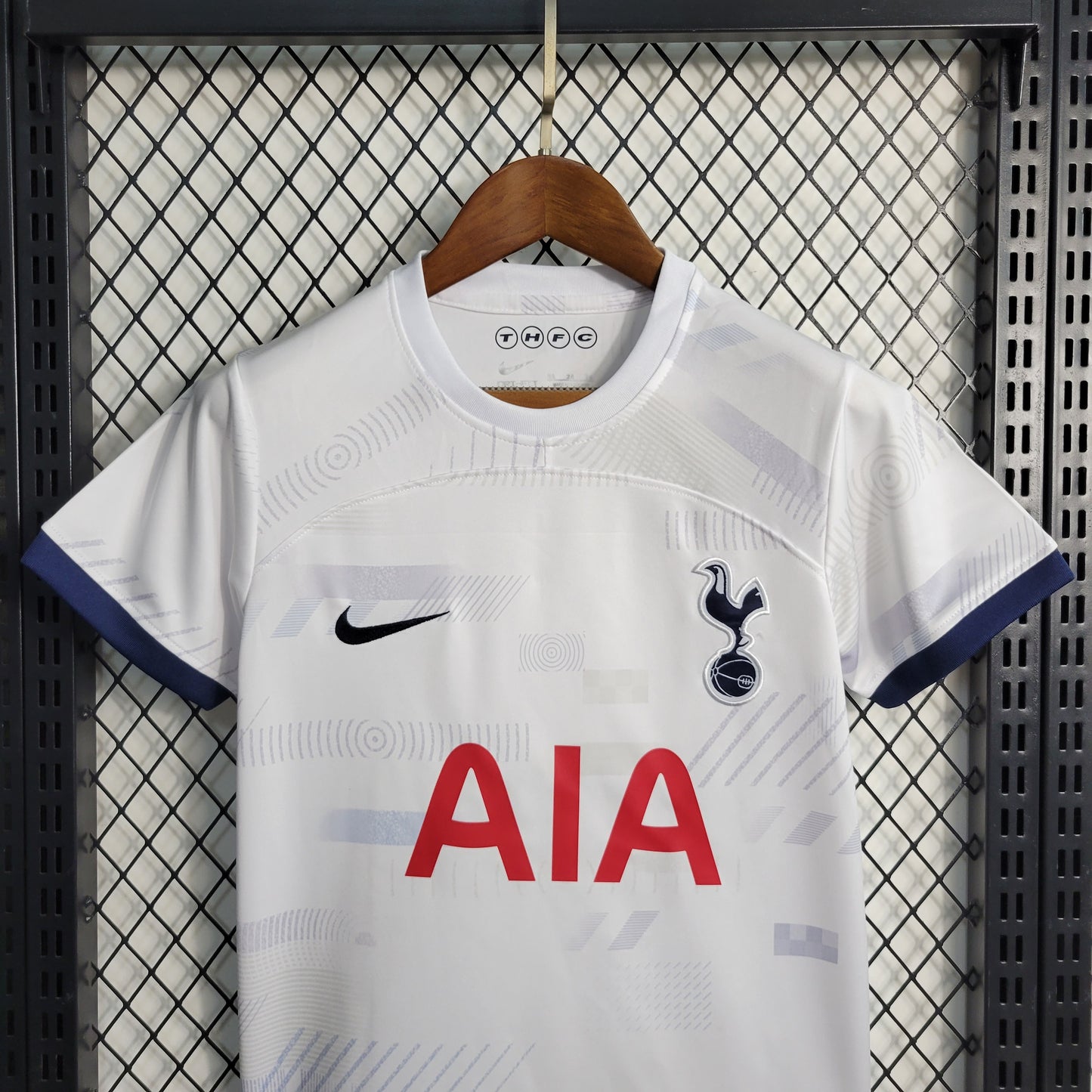 Tottenham Hotspur Harry Kane 10 Kids Home Soccer Jersey 2023/24